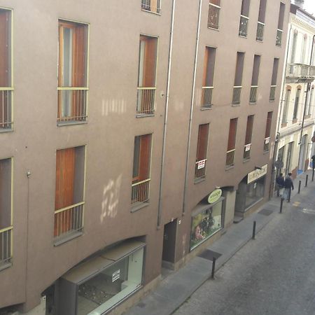 Appartamento Centrale Con Garage Asti Exterior photo