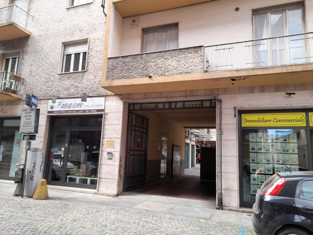 Appartamento Centrale Con Garage Asti Exterior photo